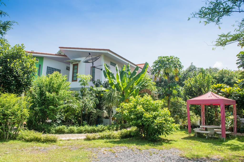 Poomvarin Resort Ban Wang Takhrai Exterior photo